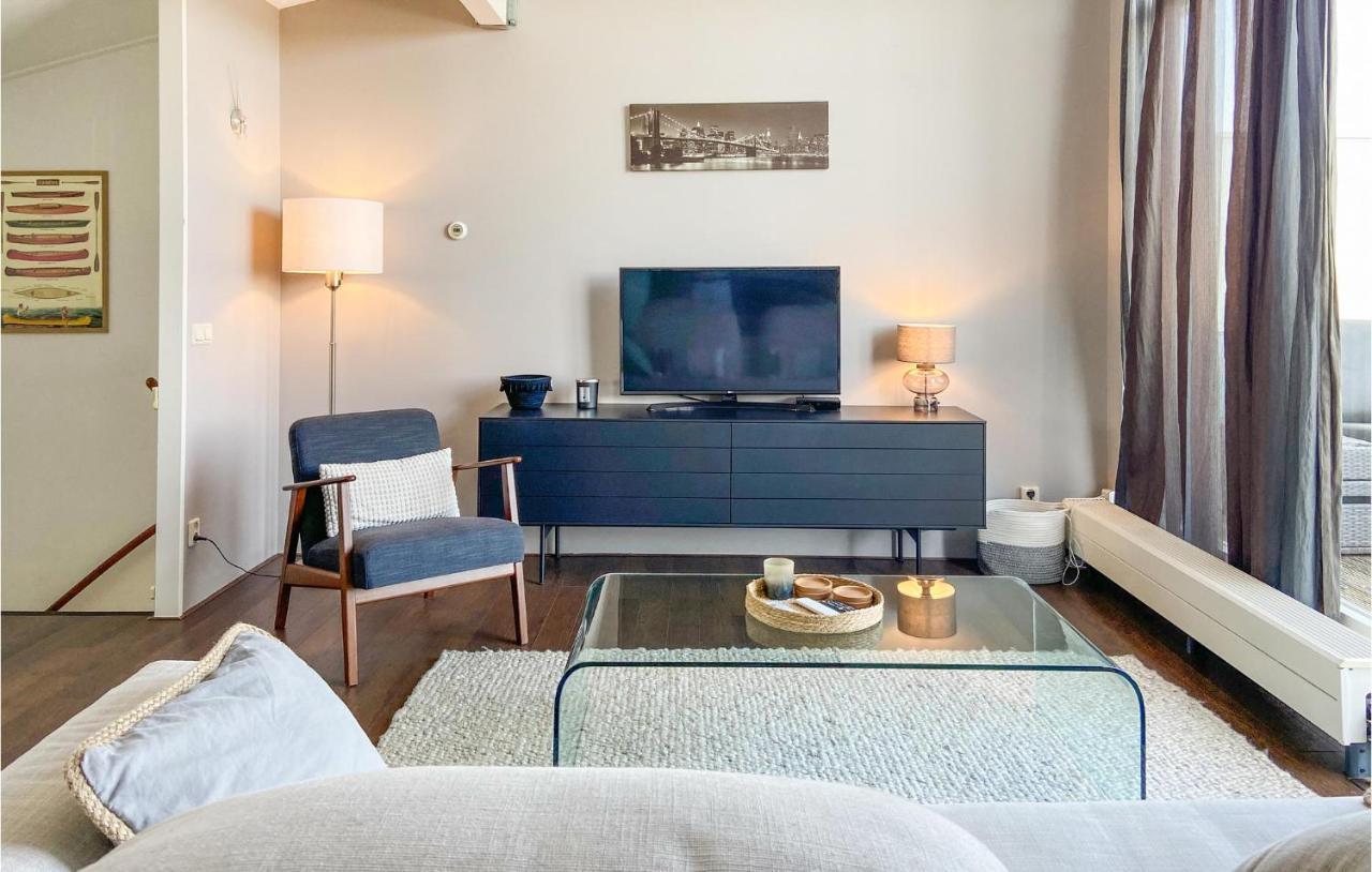 Cozy In Tonge With House Sea View